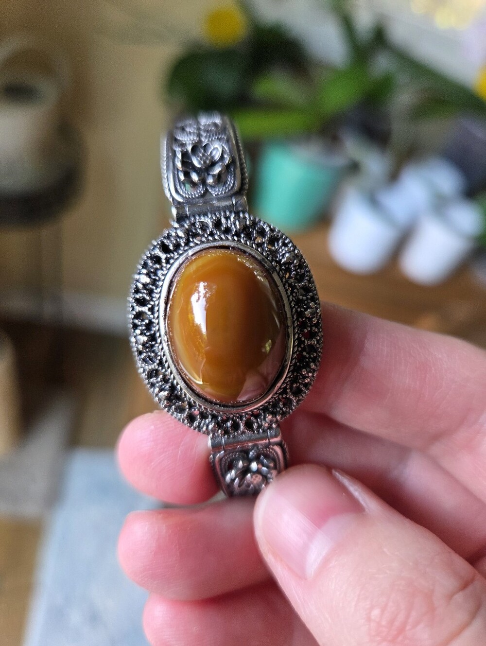 Vintage-Inspired Flight Blood Agate Silver Bangle Bracelet - Women Jewelry